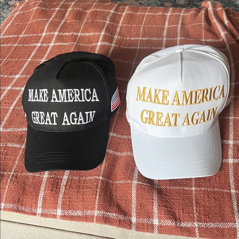 Black and White 'Make America Great Again' Caps maga